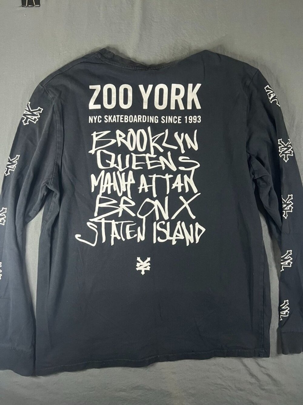 Zoo York Stussy Vibe Graphics Long Sleeve Tshirt Graffiti Tee Men’s Small
